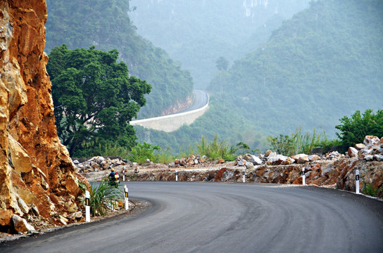 公路 沿边公路