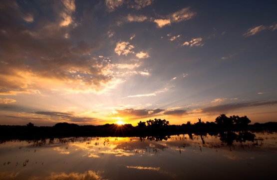 夕阳晚霞