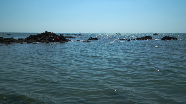 海边景色 青岛石老人
