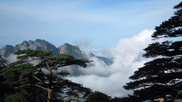 黄山 烟雾缭绕 悬崖峭壁（非高清）