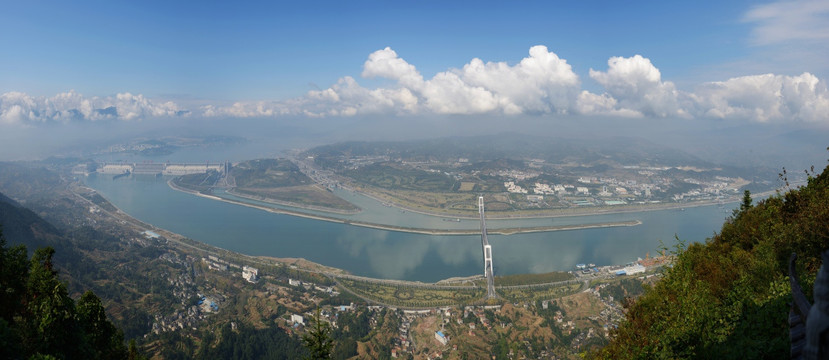 三峡大坝全景图