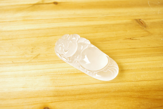 巴西乳白晶