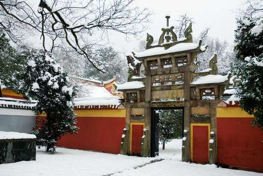 冬天雪景的岳麓书院