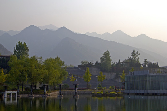 山水湖居