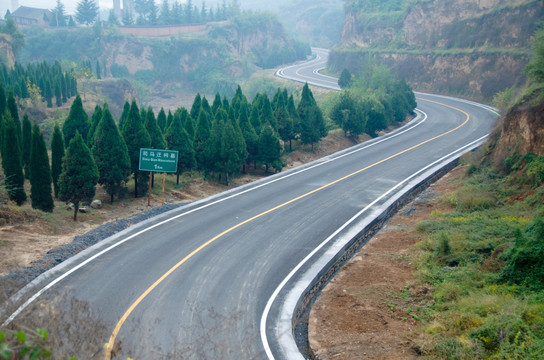 柏油路