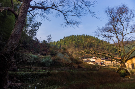 山村