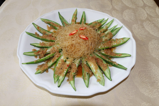 蒜茸粉丝蒸秋葵