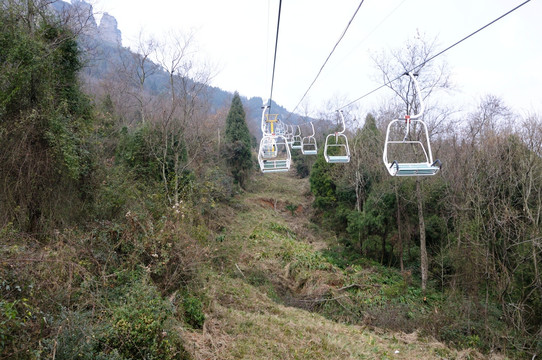 窦团山