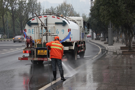 洒水车