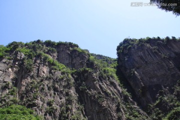 峡谷