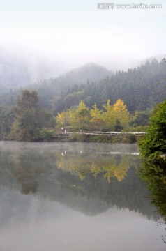 广东韶关南雄帽子峰保护区山水