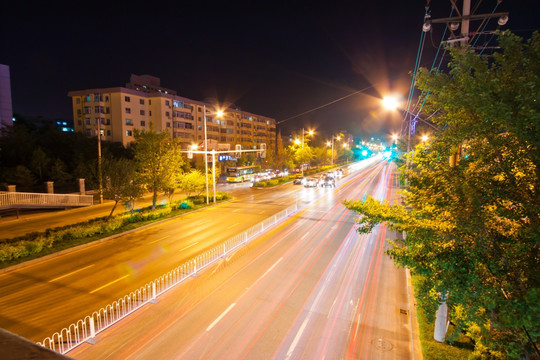 马路夜景