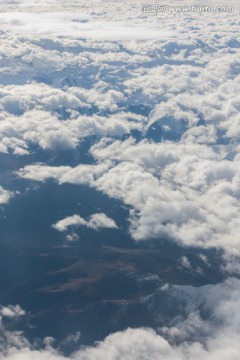 俯瞰雪山 竖片 竖构图