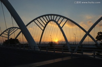 落日与桥