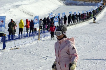 滑雪的女人