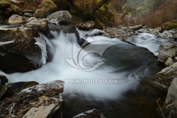 汶川龙溪沟流水小溪