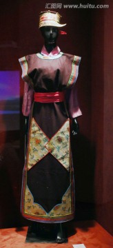 西藏林芝女式服装