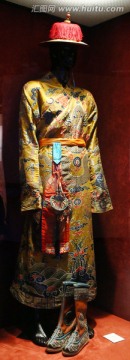 西藏锦缎官服