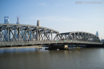 上海苏州河畔