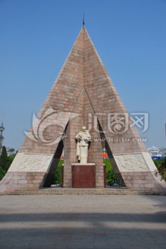 天津抗震纪念碑