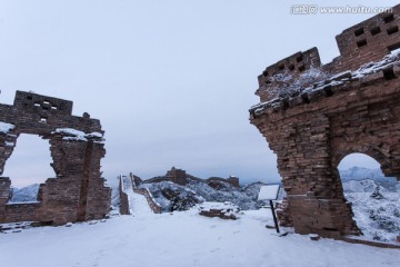 长城冬雪 烽火台 窗户 浓云