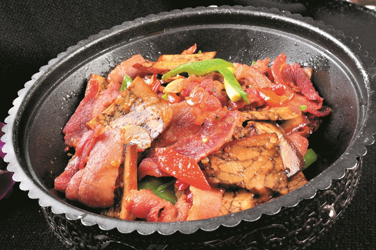 干锅香干培根肉