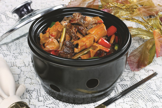 烟笋烧牛肉