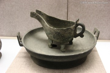 青铜盘匜