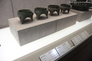 铜鬲