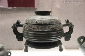 两夔共目簋
