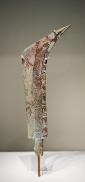 龙纹青铜刀