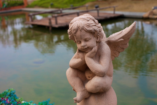 小天使 雕塑 欧式建筑
