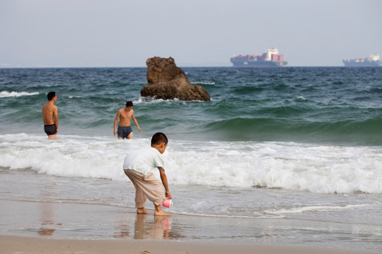 海边 大海 海浪 沙滩 深圳