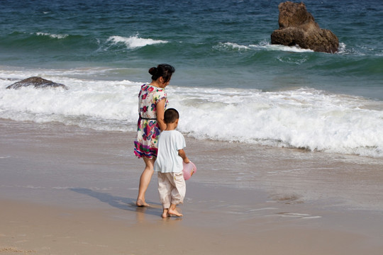 海边 大海 海浪 沙滩 深圳