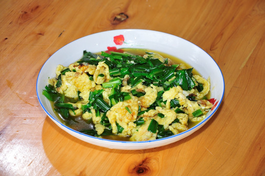 芹菜炒鸡蛋