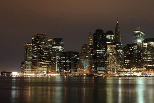 纽约摩天大楼夜景