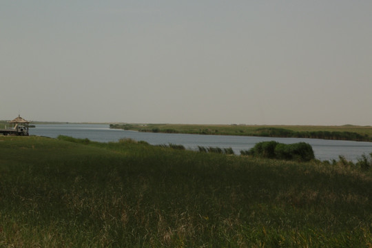 南疆淡水湖