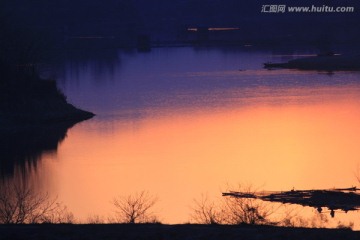 湖光山色