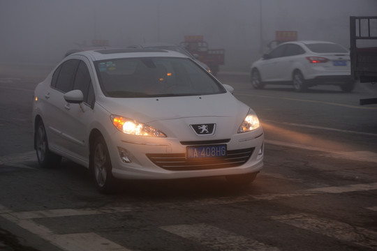 成都雾霾道路交通