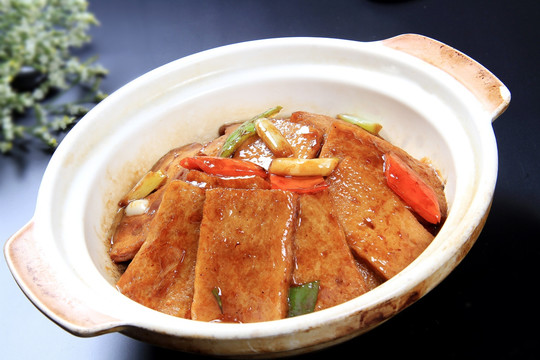 酱汁豆滑煲