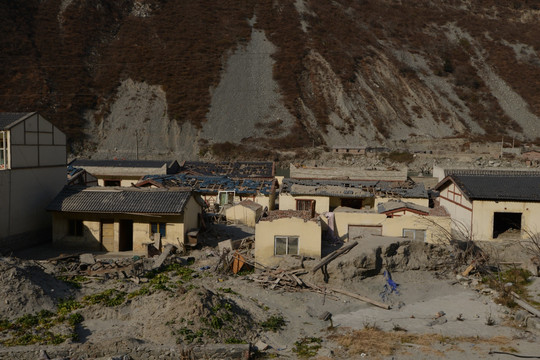 汶川泥石流废墟房屋