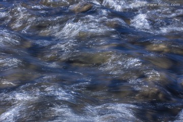 溪流 河流
