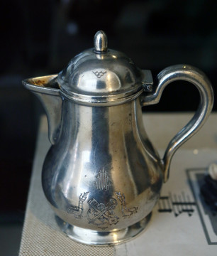 银咖啡壶
