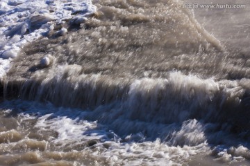 洪水  急流