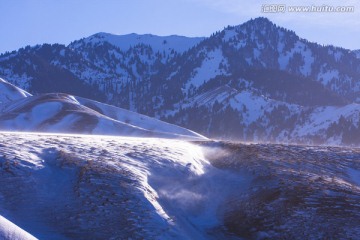 雪山  高原