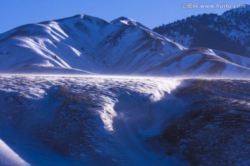 雪山 高原