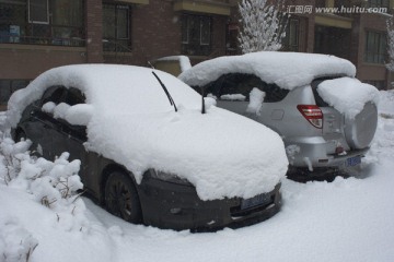 城市 雪景