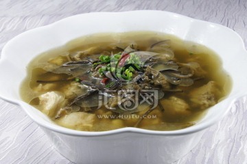 茶树菇海带炖排骨