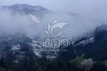 汶川水磨乡村雪景