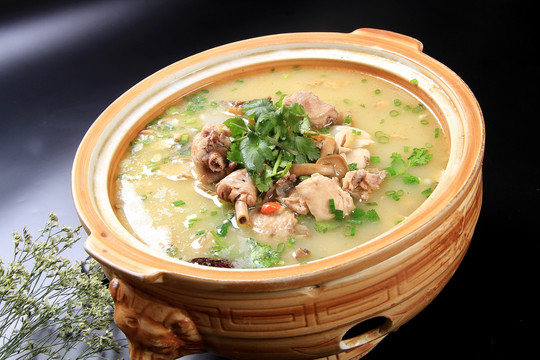 小鸡炖蘑菇